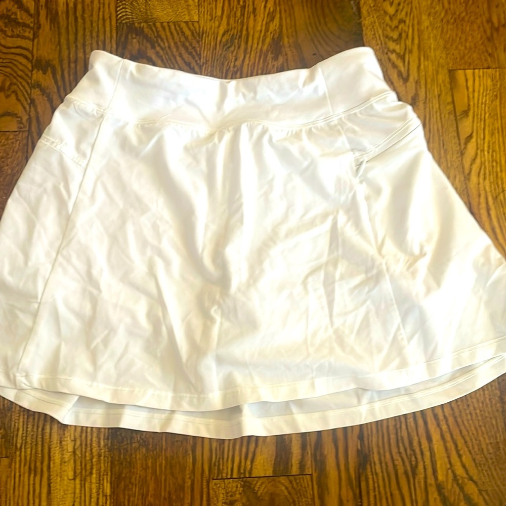 white tennis skirt